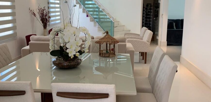 Sobrado 370 m² em Condomínio Fechado | Bragança Paulista