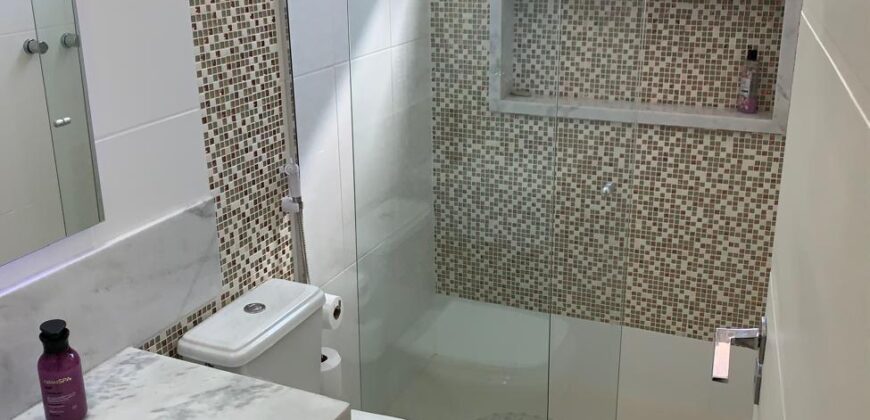 Sobrado 370 m² em Condomínio Fechado | Bragança Paulista