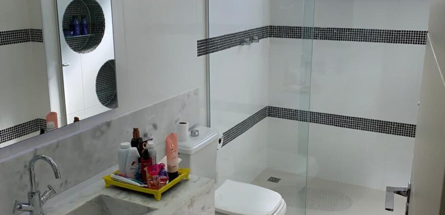 Sobrado 370 m² em Condomínio Fechado | Bragança Paulista