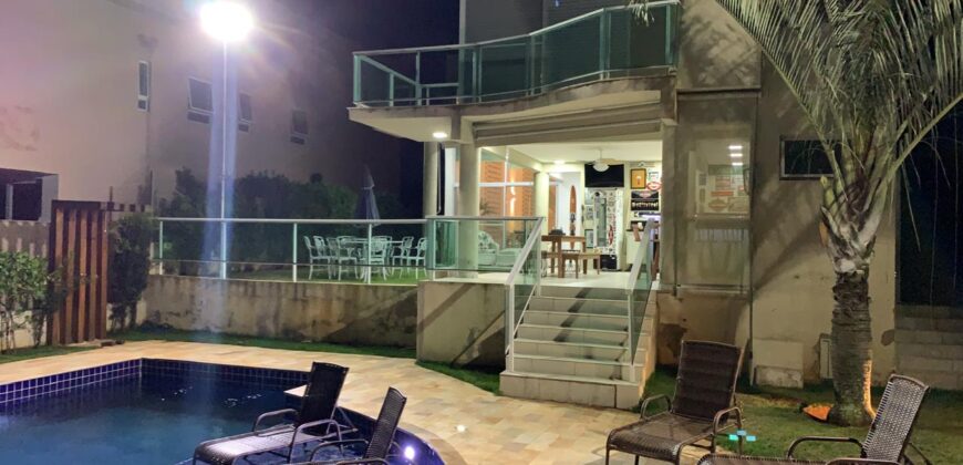 Sobrado 370 m² em Condomínio Fechado | Bragança Paulista